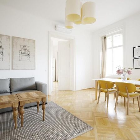 Heymi Apartments Oper Vienna Luaran gambar