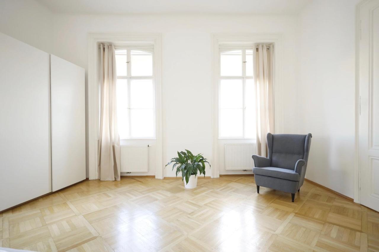 Heymi Apartments Oper Vienna Luaran gambar