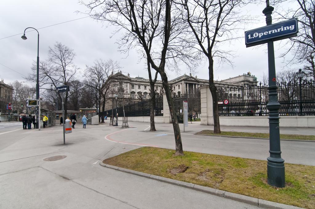 Heymi Apartments Oper Vienna Luaran gambar