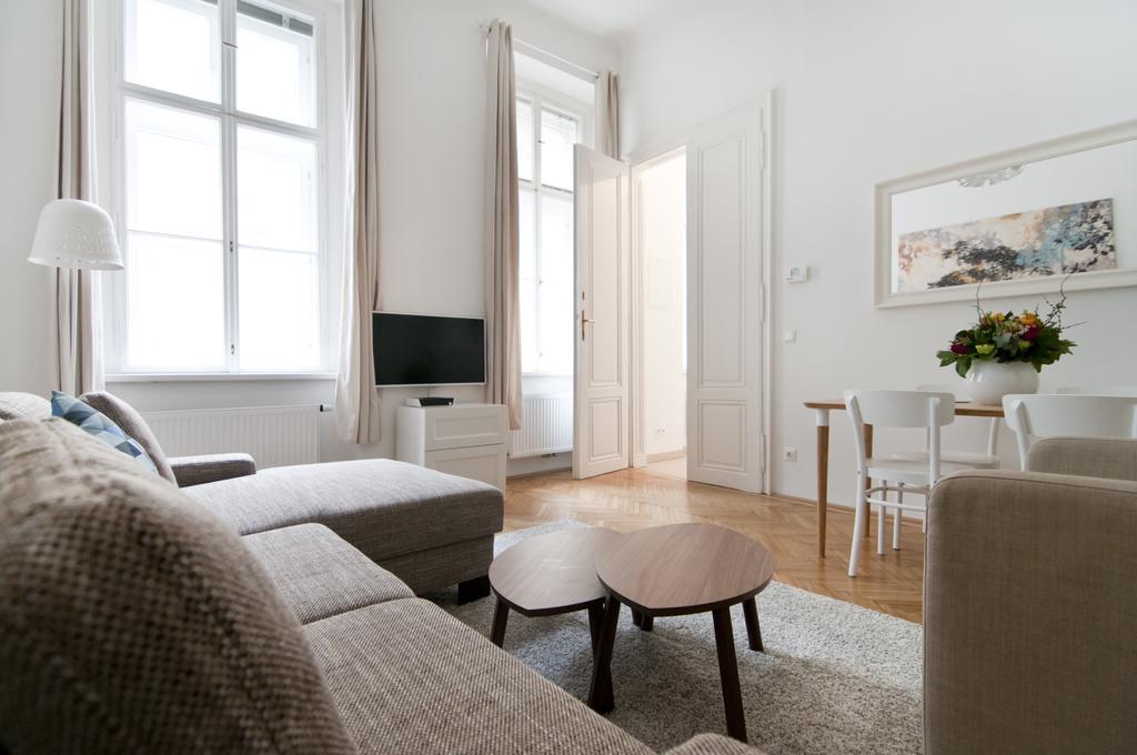 Heymi Apartments Oper Vienna Bilik gambar